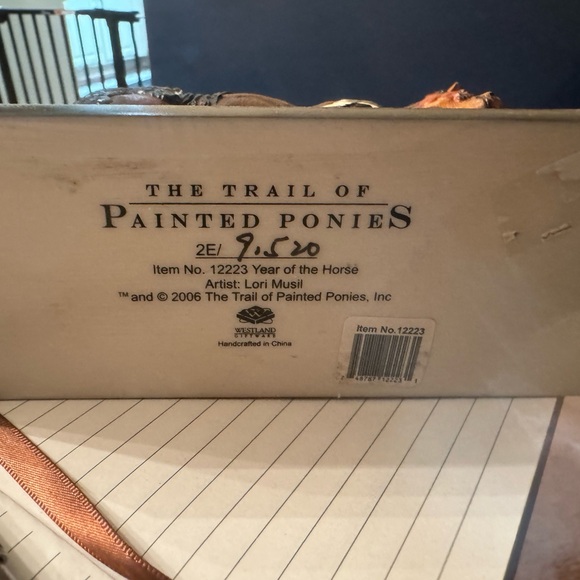 Painted ponie year of the horse 2nd edition - Picture 2 of 2